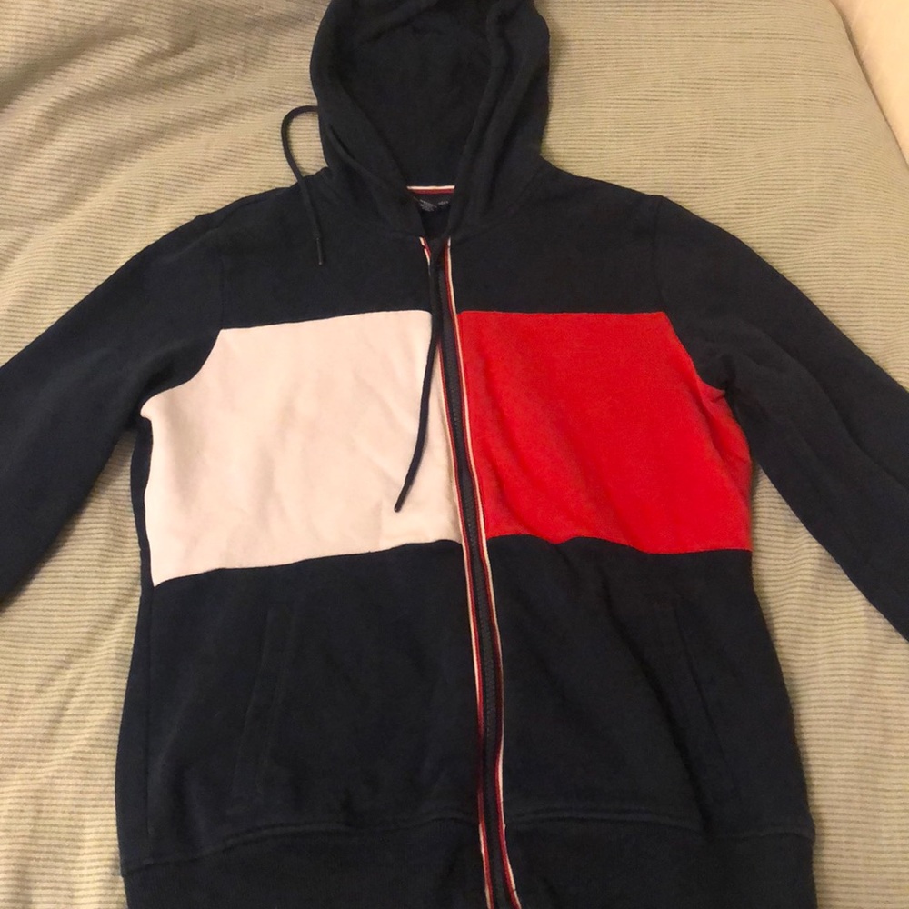 Tommy Hilfiger zip up hoodie with drawstrings